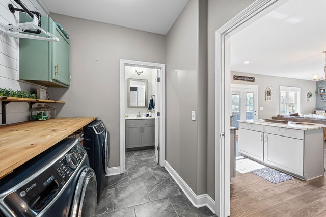 2810 Jim Taylor Rd, Woodlawn, TN 37191