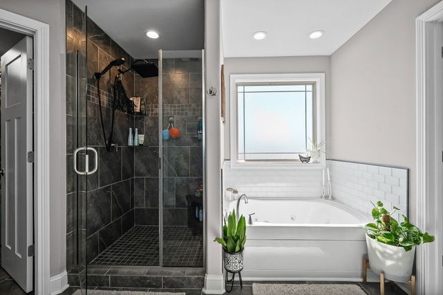 2810 Jim Taylor Rd, Woodlawn, TN 37191