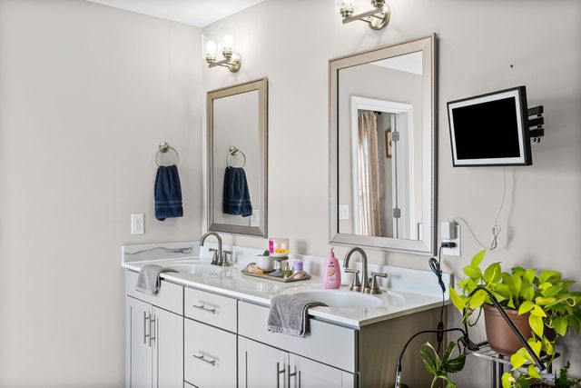 2810 Jim Taylor Rd, Woodlawn, TN 37191