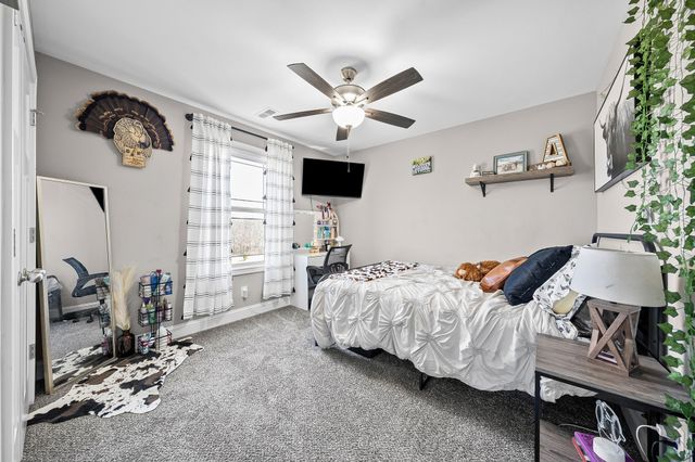 2810 Jim Taylor Rd, Woodlawn, TN 37191