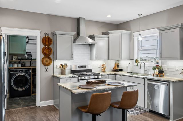 2810 Jim Taylor Rd, Woodlawn, TN 37191