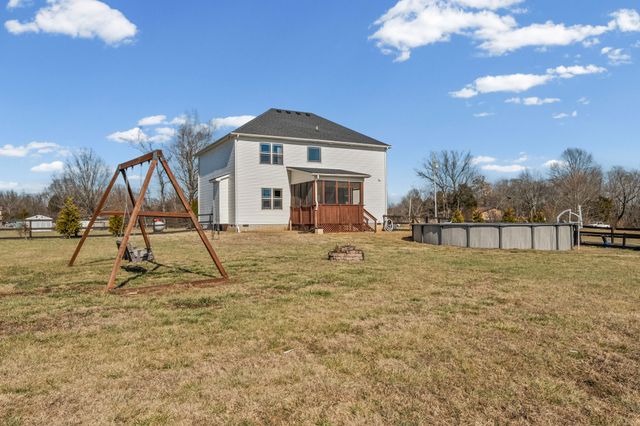 2810 Jim Taylor Rd, Woodlawn, TN 37191