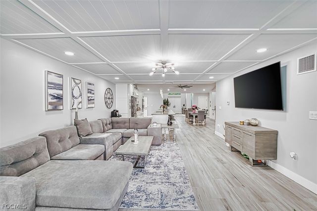 5534 Cognac DR, Fort Myers, FL 33919