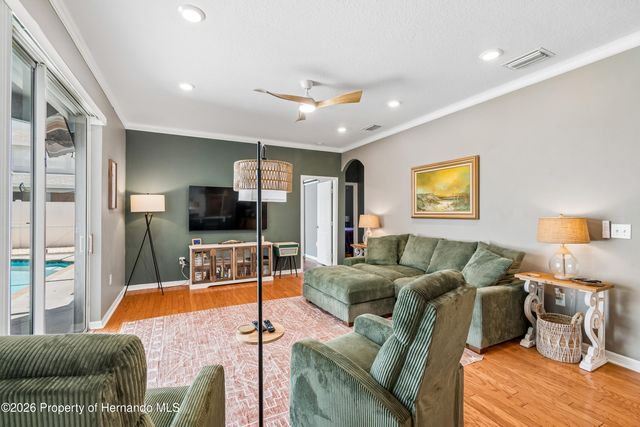 1616 Regal Mist Loop, Trinity, FL 34655