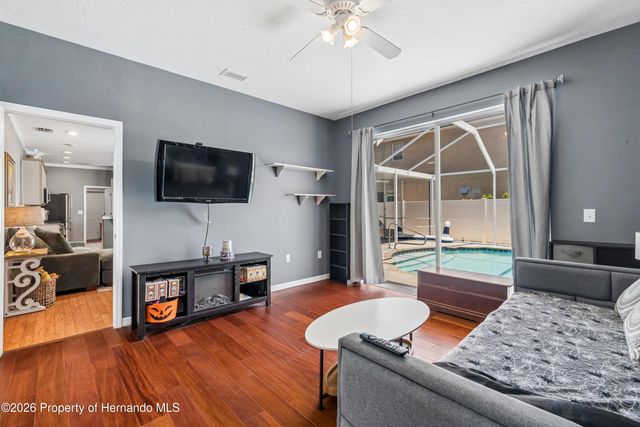 1616 Regal Mist Loop, Trinity, FL 34655