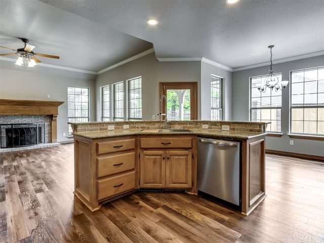 3904 Shortgrass Road, Edmond, OK 73003