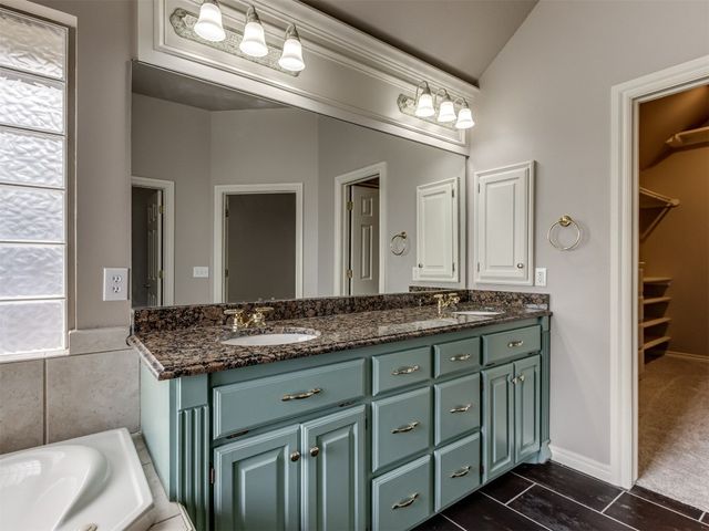 3904 Shortgrass Road, Edmond, OK 73003