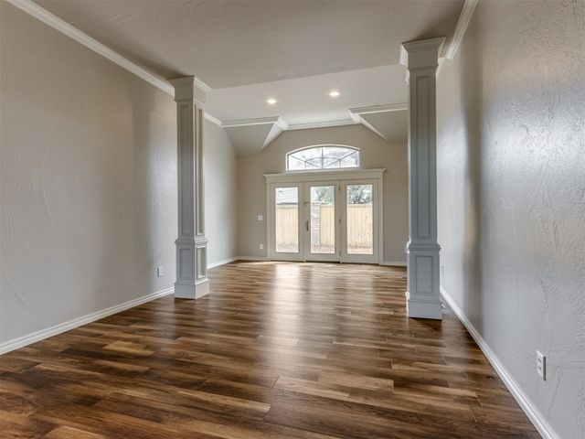 3904 Shortgrass Road, Edmond, OK 73003