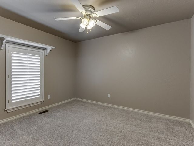 3904 Shortgrass Road, Edmond, OK 73003