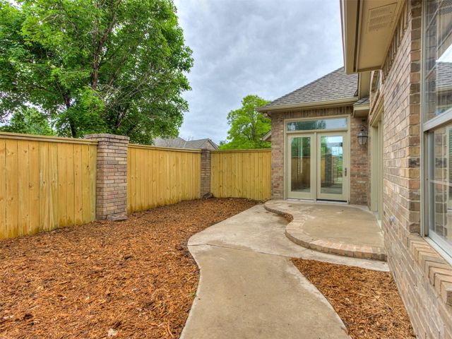 3904 Shortgrass Road, Edmond, OK 73003