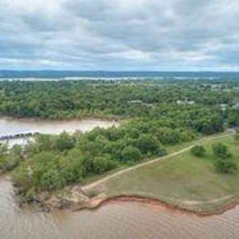 44 Hickory Stick Lane, Eufaula, OK 74432