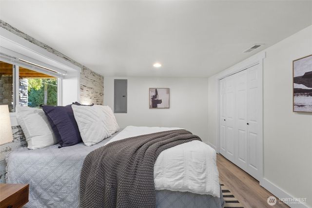 30225 196th Avenue SE, Kent, WA 98042