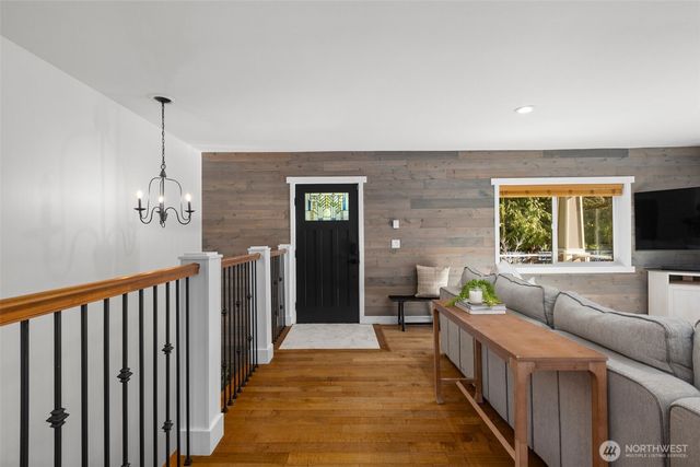 30225 196th Avenue SE, Kent, WA 98042