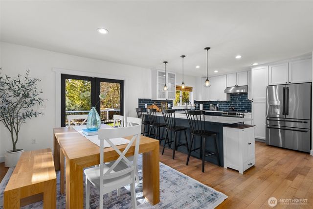 30225 196th Avenue SE, Kent, WA 98042