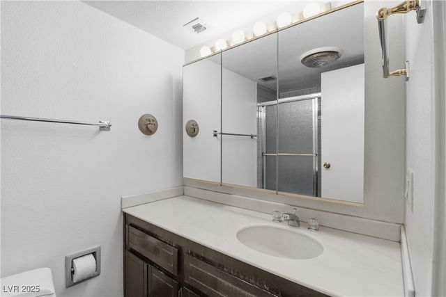 205 East Harmon Avenue 508, Las Vegas, NV 89169