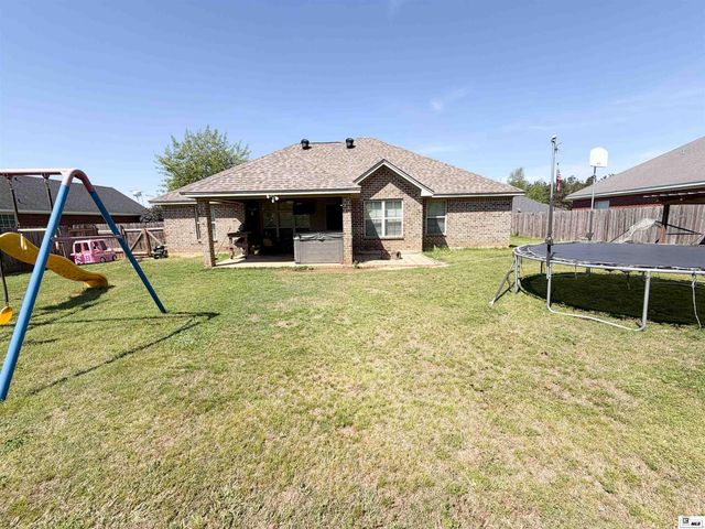 136 CURRY CREEK DRIVE, Calhoun, LA 71225