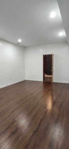 1453 N Lotus Avenue 1, Chicago, IL 60651