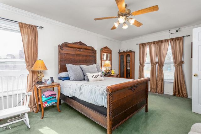 825 Lockesley Lane, Burlington, NC 27217