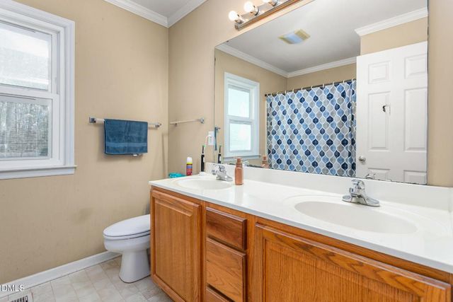 825 Lockesley Lane, Burlington, NC 27217