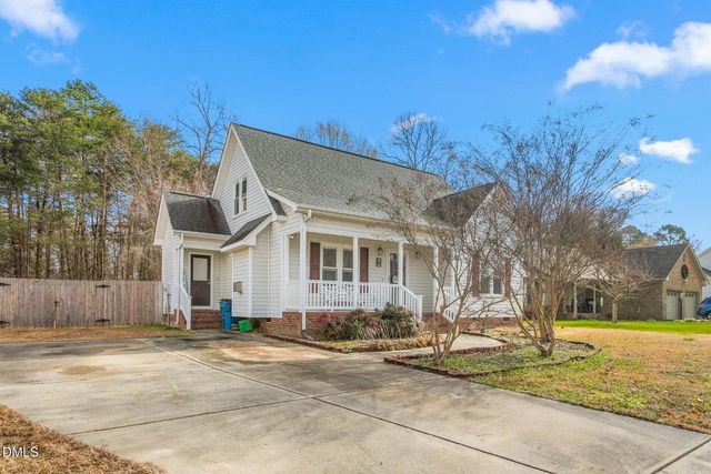 825 Lockesley Lane, Burlington, NC 27217