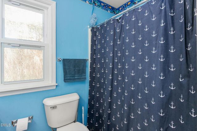 825 Lockesley Lane, Burlington, NC 27217