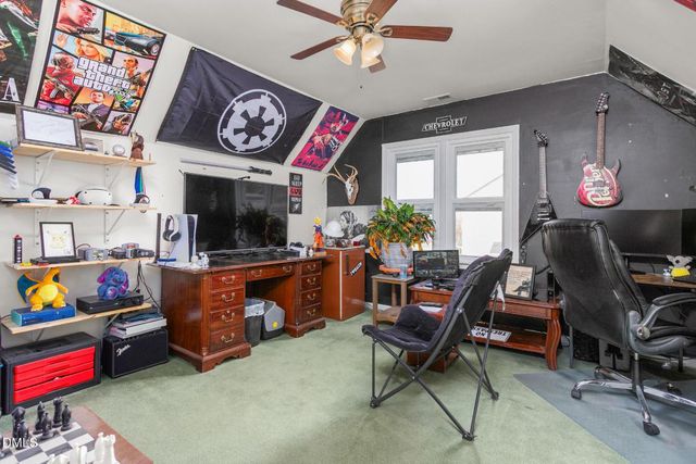 825 Lockesley Lane, Burlington, NC 27217