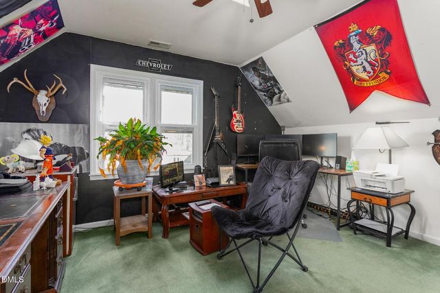 825 Lockesley Lane, Burlington, NC 27217