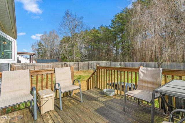 825 Lockesley Lane, Burlington, NC 27217
