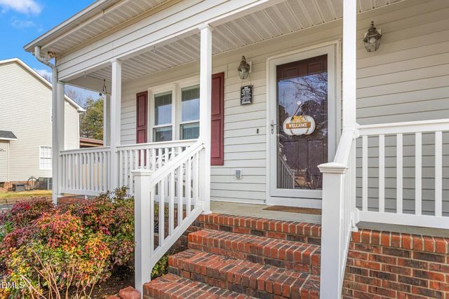 825 Lockesley Lane, Burlington, NC 27217