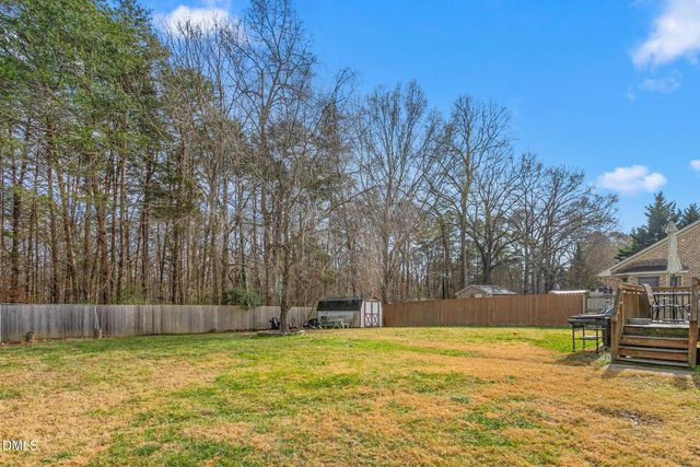 825 Lockesley Lane, Burlington, NC 27217