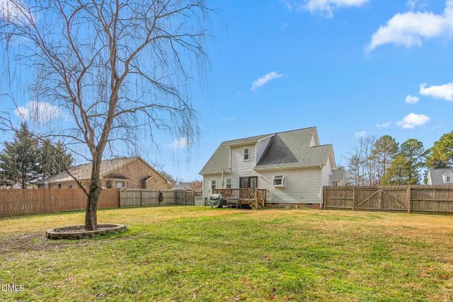 825 Lockesley Lane, Burlington, NC 27217