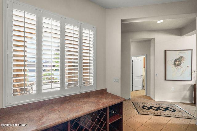 5786 S Lowry Canyon Place, Green Valley, AZ 85622