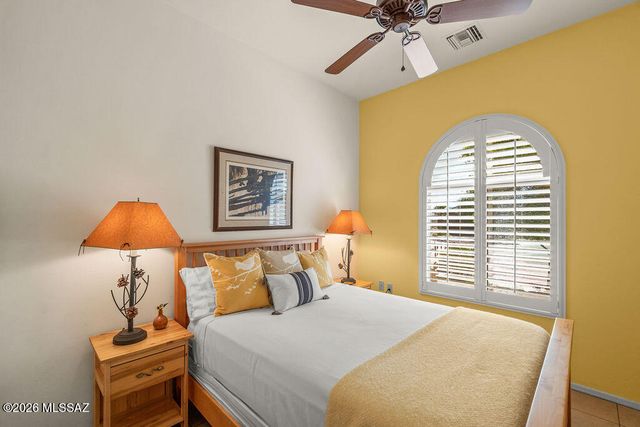 5786 S Lowry Canyon Place, Green Valley, AZ 85622