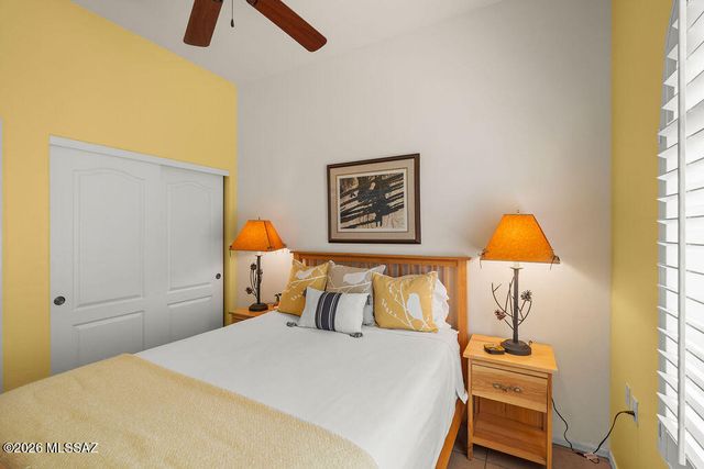 5786 S Lowry Canyon Place, Green Valley, AZ 85622