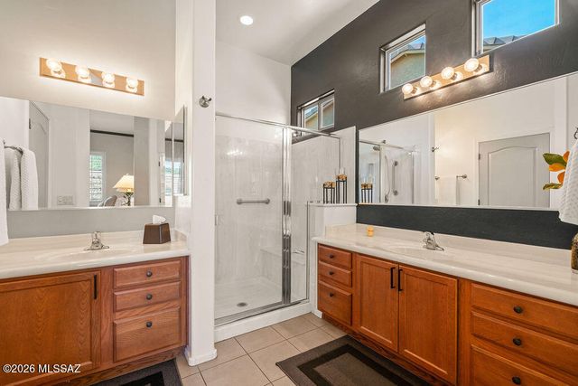 5786 S Lowry Canyon Place, Green Valley, AZ 85622