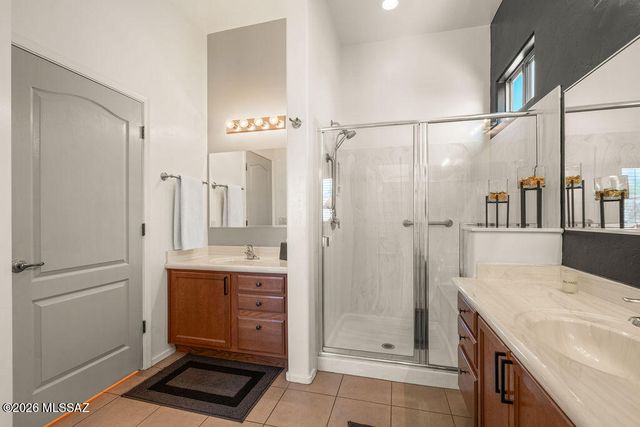 5786 S Lowry Canyon Place, Green Valley, AZ 85622