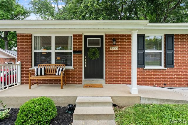 9533 Port Drive, Unincorporated, MO 63123