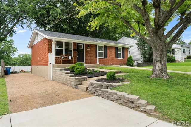 9533 Port Drive, Unincorporated, MO 63123