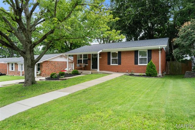 9533 Port Drive, Unincorporated, MO 63123
