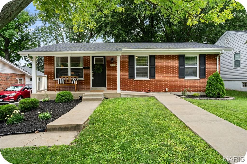 9533 Port Drive, Unincorporated, MO 63123