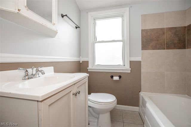 2831 North Avenue, Parma, OH 44134