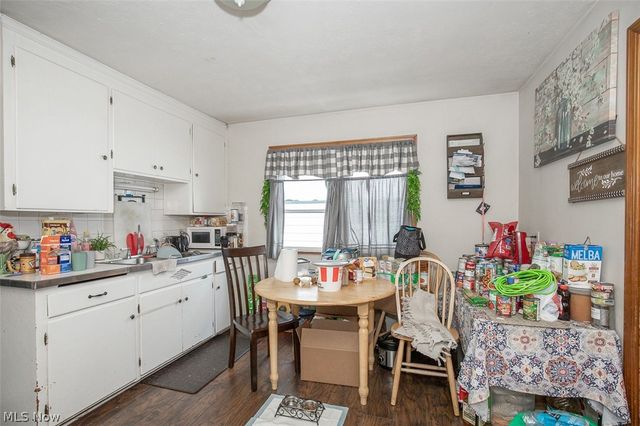 2831 North Avenue, Parma, OH 44134