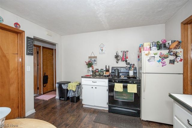 2831 North Avenue, Parma, OH 44134