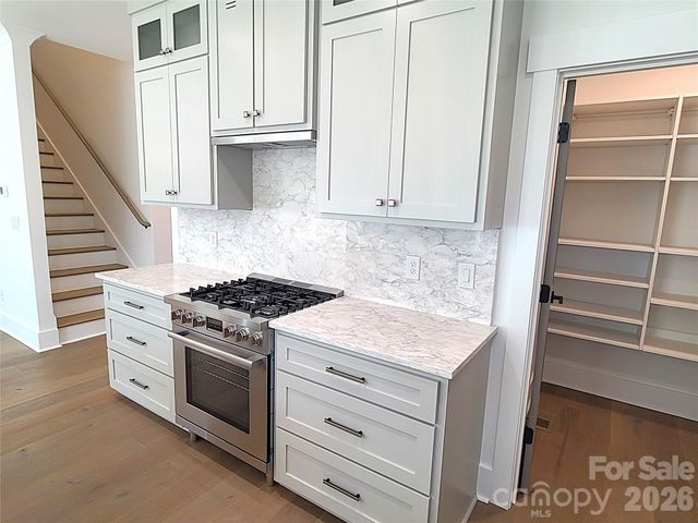 405 19th Avenue Circle NW, Hickory, NC 28601