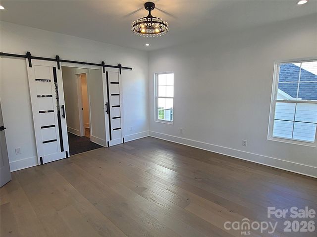 405 19th Avenue Circle NW, Hickory, NC 28601