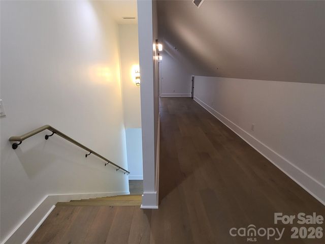 405 19th Avenue Circle NW, Hickory, NC 28601
