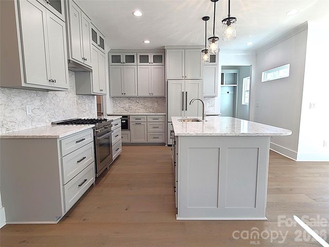 405 19th Avenue Circle NW, Hickory, NC 28601