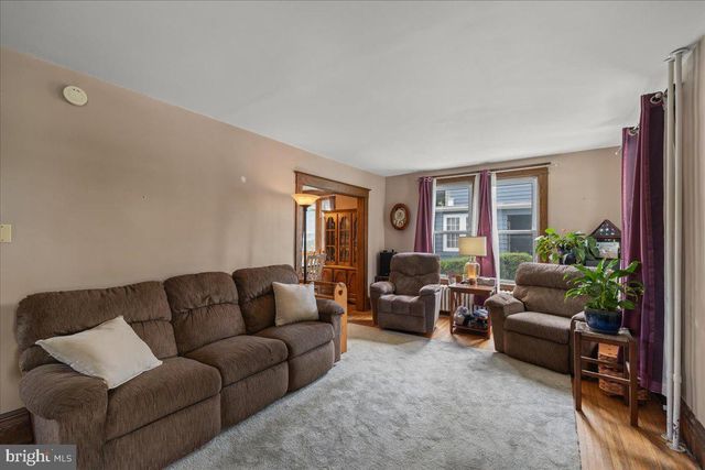 2260 BOAS ST, Harrisburg, PA 17103