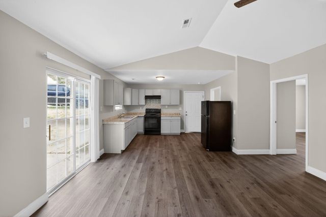 1828 Tamara Way, Spartanburg, SC 29301