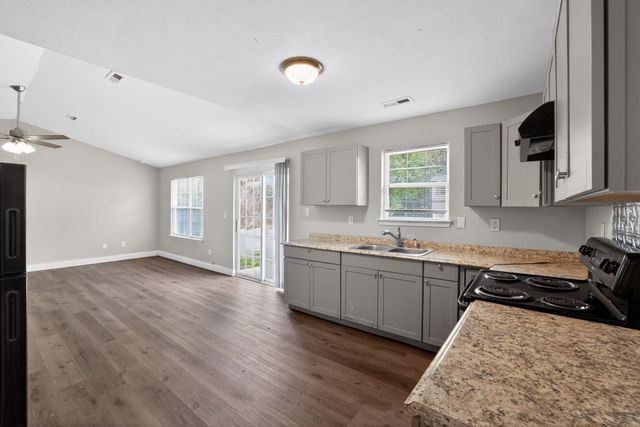 1828 Tamara Way, Spartanburg, SC 29301